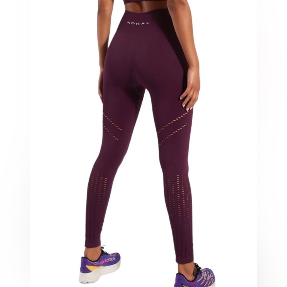 Koral Lily Seamless‎ Leggings Cutout Activewear Purple Athleisure Yoga Size M